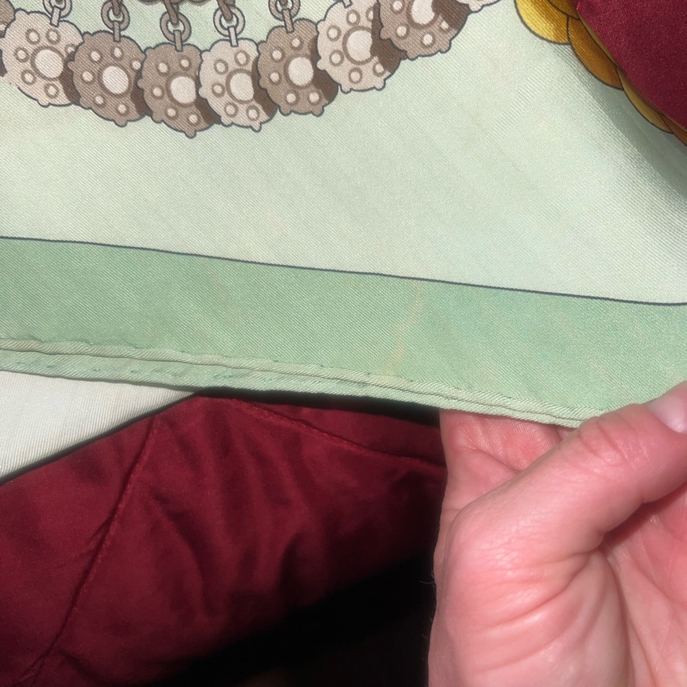 Hermes Kosmima Vintage Silk Scarf with Green and Gold Pattern - Picture 12 of 12